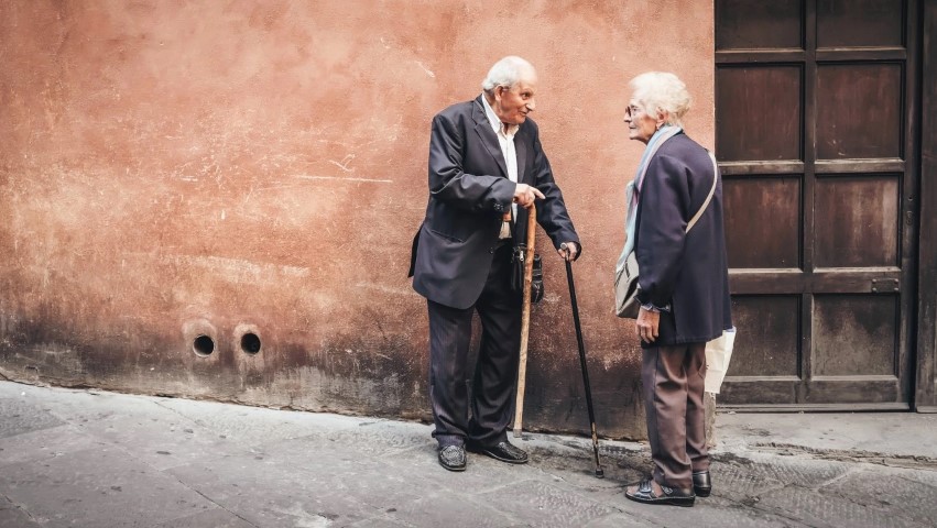 Logements seniors dans un village de vieillesse.