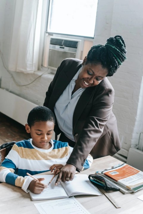 Réussite scolaire pour l'enfant : clés du succès.